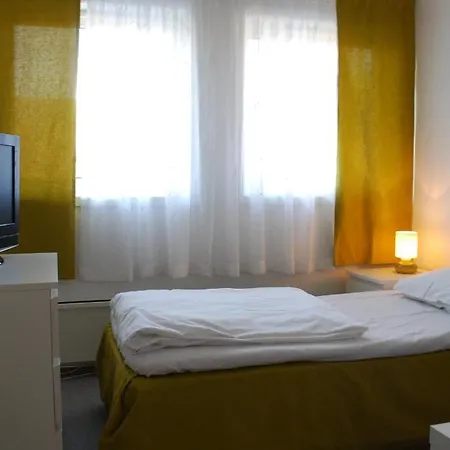 Hotel Lune Huler Hotell 3*